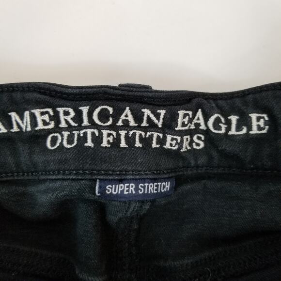 American Eagle Outfitters Women's Midi Shorts Black Size 2 - Picture 3 of 7